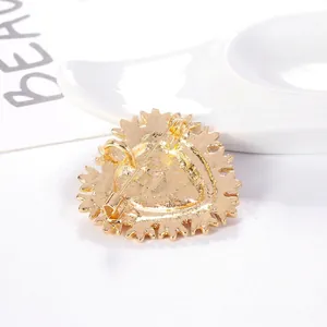 Baroque style gold heart brooch and pendant dual-use jewelry with rhinestone inlay