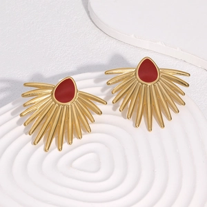 Boucles d'oreilles en forme d'éventail plaquées or 18 carats avec pierres rouges