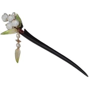 Elegant lily of the valley hair pin with pearl tassel for traditional Hanfu styles