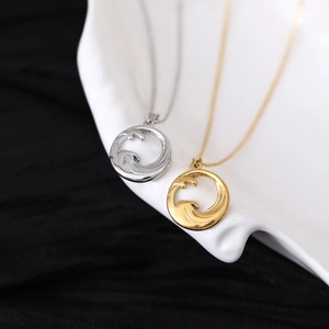 Designer Stainless Steel Wave Pendant Necklace Fashion Hollow Sea Spray Circular Charm Necklace For Men Women Daily Jewelry