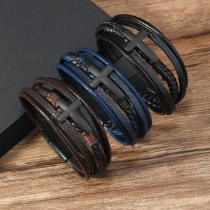 Bracciale In Pelle Intrecciata Multistrato Con Croce Nera In Lega Chiusura Magnetica Gioielli Da Uomo Retro Punk