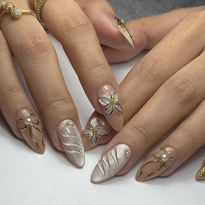 ABS Press On Nails 3D Floral Artificial Pearl Bow Gold Edged Nude Pink Almond Shape French Style Elegant Manicure For Women