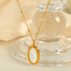 Oval Mother Of Artificial Pearl Pendant Necklace Stainless Steel Gold Plated Minimalist Elegant Jewelry For Women