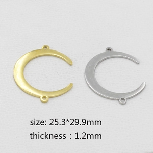 Polished moon pendants in gold and silver showing dimensions 25.3x29.9mm and thickness