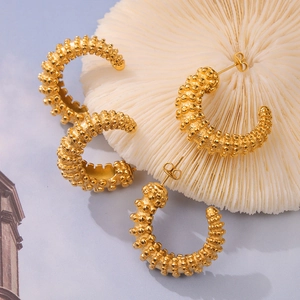 Hip-hop style C-shaped gold plated titanium steel earrings with unique bead texture