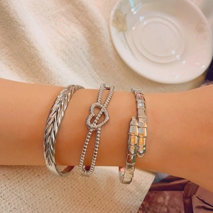 Minimalist Silver Titanium Steel Open Bracelet For Women Fashion Jewelry Heart Pattern Woven Texture Segmented Bangle Gift