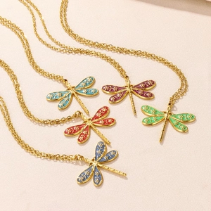 Colliers pendentifs libellule baroque vintage avec ailes en émail fleuri de plusieurs couleurs