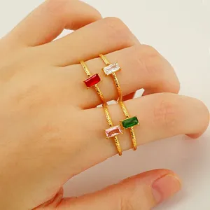 Bague Ouverte Minimaliste Plaqué Or 18K Acier Inoxydable Zircon Rectangle Ajustable Texture Martellée Bijoux Mode Femmes