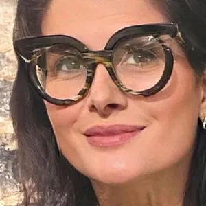 Women's vintage cat-eye anti-blue light glasses with marble leopard pattern frames