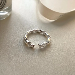 Minimalist 925 sterling silver handmade knot ring with vintage twisted texture