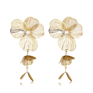 Elegant gold-plated stainless steel flower drop earrings with a central pearl inlay