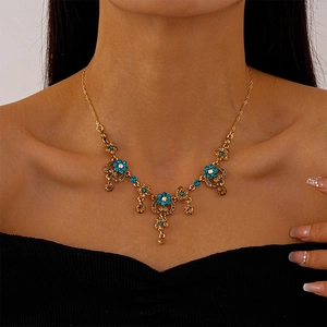 Vintage Gold Alloy Flower Necklace With Blue And Champagne Rhinestone Bohemian Palace Style Clavicle Chain Jewelry For Women