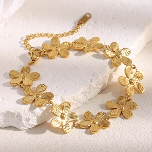 Daisy Flower Bracelet 18K Gold Plated Stainless Steel Adjustable Extension Chain Vintage Elegant Jewelry For Women