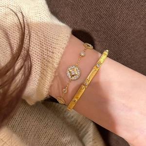 Bracciale a Medaglione Stella Circolare in Rame Placcato Oro 18K Con Zirconia per Donna Gioielli a Mano Geometrici Vintage
