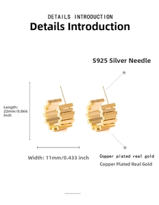 Detailed view of gold-plated striped C-shaped hoop earrings with S925 silver posts