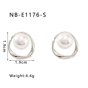 Size specifications for vintage pearl stud earrings in silver stainless steel