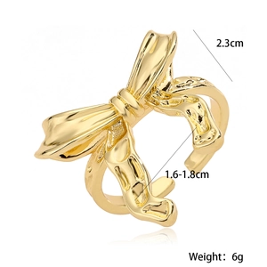 Anello aperto geometrico regolabile placcato in oro 18K a forma di fiocco per donna