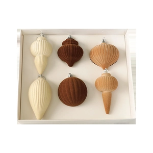 Lot de 6 boules de Noël en velours floqué aux tons neutres pour décorer le sapin