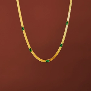 Collana A Catena A Serpente Con Zircone Rettangolare Verde Smeraldo Acciaio Inossidabile Placcato Oro Gioielli Eleganti