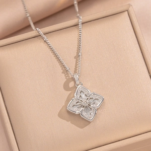 Double-sided four-leaf clover necklace with white mother-of-pearl and crystal inlay