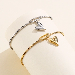 Minimalist stainless steel heart pendant bracelets with adjustable box chains in gold and silver