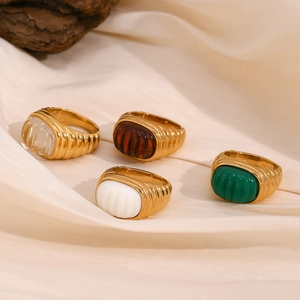 Retro French Ribbed Ring 18K Gold Plated Stainless Steel With Square Acrylic Inlay Geometric Chunky Jewelry For Women