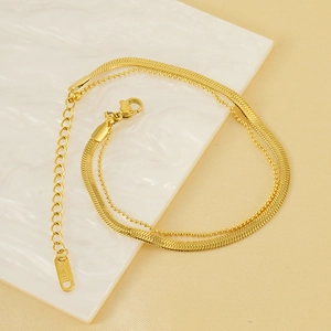 Minimalistisches doppellagiges Schlangen- und Perlenketten-Fußkettchen aus 18k vergoldetem Titan