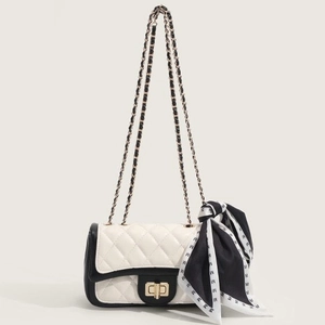 Sac Bandoulière Matelassé Femmes Cuir PU Couleur Contrastée Chaîne Élégant Sac Épaule Avec Foulard Satin