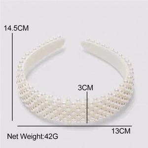 Detailed dimensions of pearl bridal headband with 14.5cm height and 13cm width