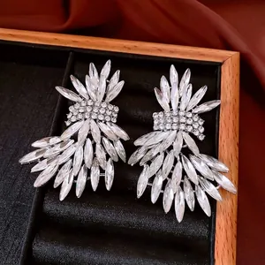 Boucles D'oreilles Ailes Luxe Strass Cristal Alliage Clous Avec Silver Earring Post Exagéré Niche Bijoux De Mode Pour Femmes