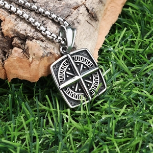 Vintage stainless steel compass pendant necklace for men with antique silver box chain