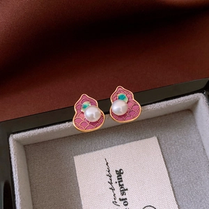 Vintage gourd-shaped pink enamel stud earrings with scales and pearl detail