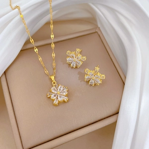 Elegant Flower Necklace And Earrings For Women With Titanium Steel Chain Gold Plated Copper Zircon Silver Earring Post