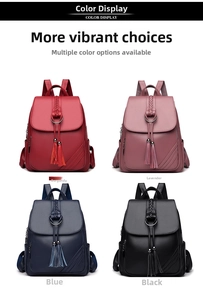Dettaglio della scelta dei colori: zaini in pelle bordeaux, viola, blu e nero