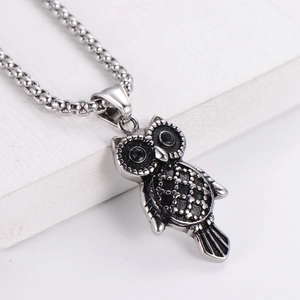 Vintage silver stainless steel owl pendant necklace with black crystal eyes and thick chain