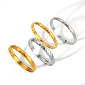 Polished gold and silver 18k plated stainless steel bangles with rhombic pattern