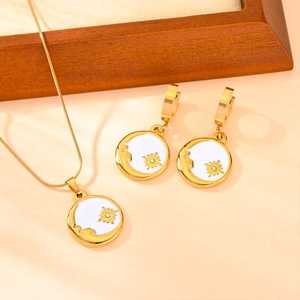 Parure de bijoux en acier inoxydable doré avec collier lune étoile et émail blanc