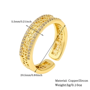 Detail showing dimensions of gold hollow zircon ring with 5.5mm width and 3g weight