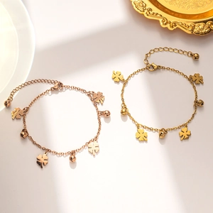 Lucky Four-Leaf Clover Bracelet Titanium Stainless Steel Small Bells Adjustable Chain Jewelry For Women Girls Fashion