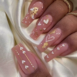 Matte Roze Ballerina Plaknagels Met 3D Hart Goudfolie Romantisch Zoet Coffin Fake Nails Voor Dames Dagelijks Sieraden