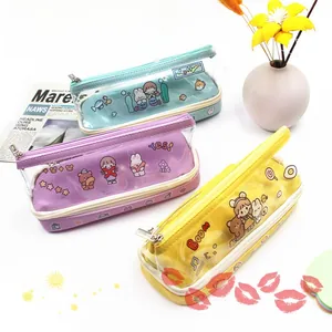 Détail de trousses à double couche couleur bonbon avec motifs mignons d'ours et de lapin