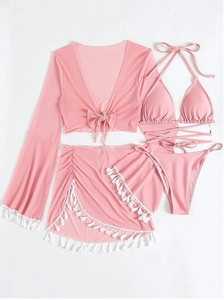 Detail eines rosa 4-teiligen Badeanzug-Sets mit Fransenrock und Mesh-Überwurf für Damen