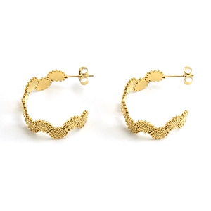 Fashionable 18k gold-plated stainless steel geometric C-shaped hoop earrings with gear texture