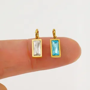 Pendentifs rectangulaires en acier doré 18K avec zircons transparents et bleus