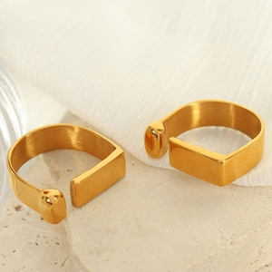 18K gold-plated double-layer open ring set with square design and shiny zircon for women