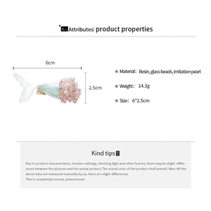 Detailed size specifications for the resin pearl fishtail hair clip with measurements