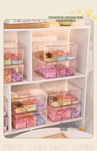 Stackable clear acrylic organizer box with dividers for beads and jewelry storage