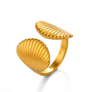 Bague ouverte en acier inoxydable doré avec deux coquillages au style marin minimaliste