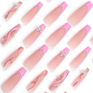 Faux ongles ballerine roses avec papillons argentés 3D, fleurs et perles