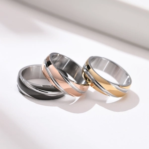 Men Minimalist Stainless Steel Ring Diagonal Stripe Pattern IP Plated Polished Brushed Industrial Style Band Jewelry
